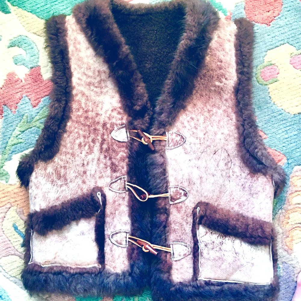 SHEEPSKIN  REVERSIBLE VEST
